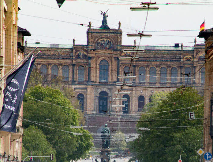 Maximilianstrasse in München